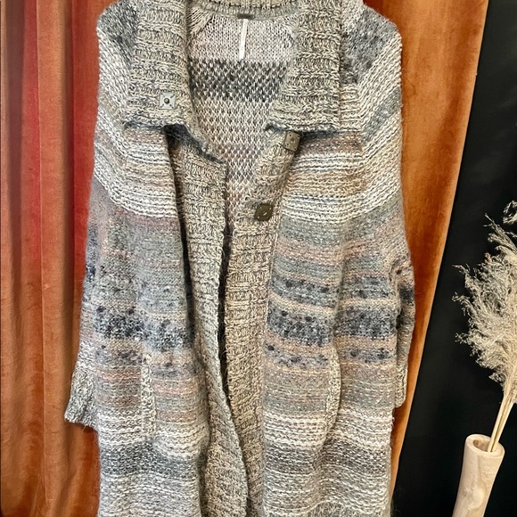 Free People long sweater cardigan - Picture 1 of 4